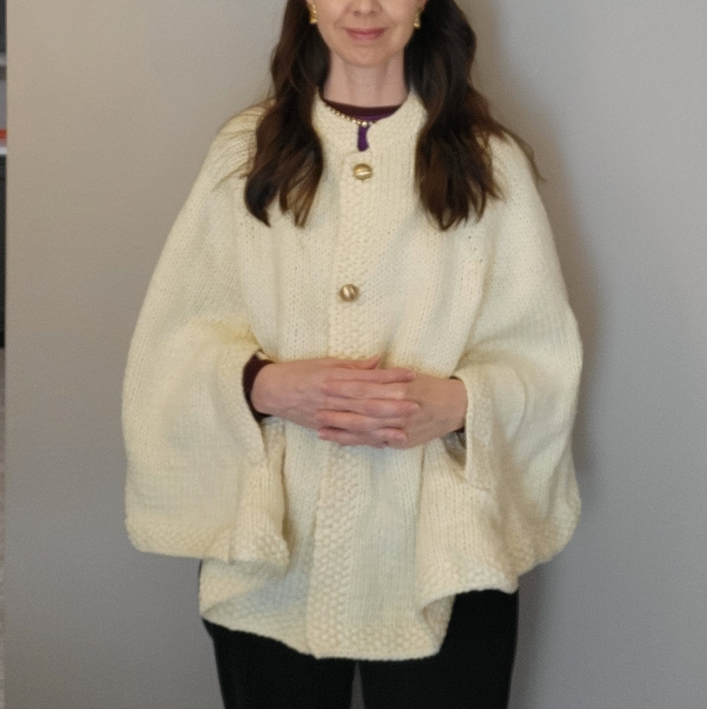 VTG Handmade Cream Ivory Knit Crochet Poncho Cape Gold Buttons Snaps One Size